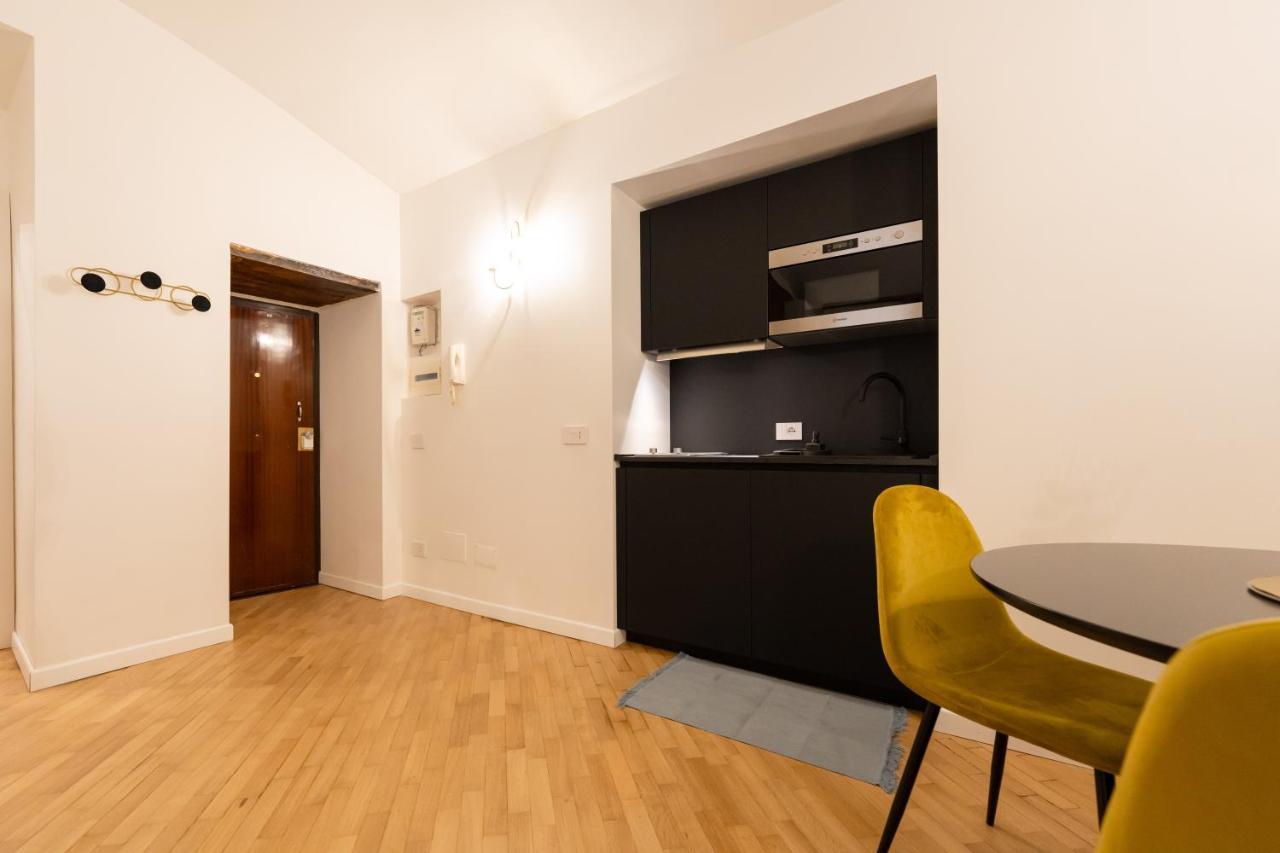 Dimora Dei Martiri Apartment Naples Luaran gambar